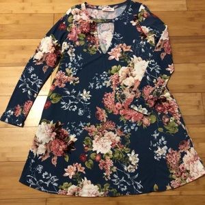 💕ALMOST GONE💕 Light blue floral dress